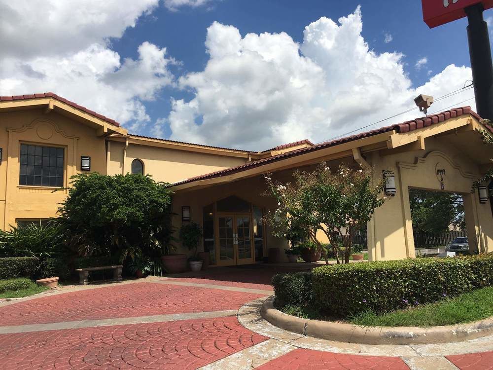 Red Roof Inn Houston East I-10 Exterior photo