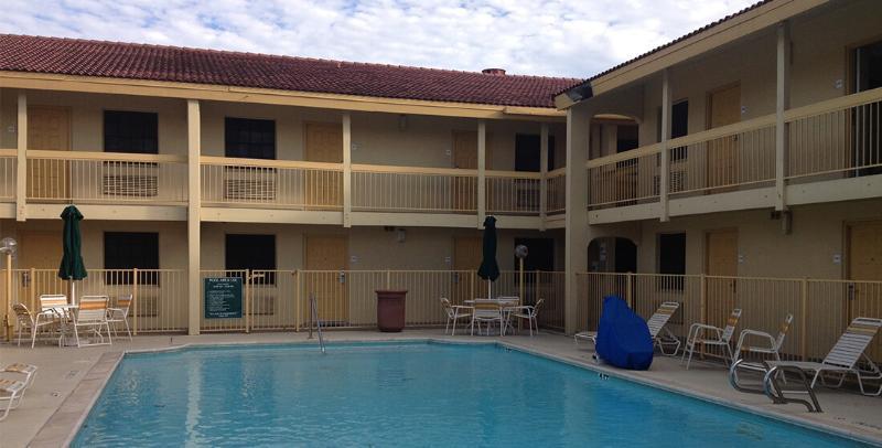 Red Roof Inn Houston East I-10 Exterior photo